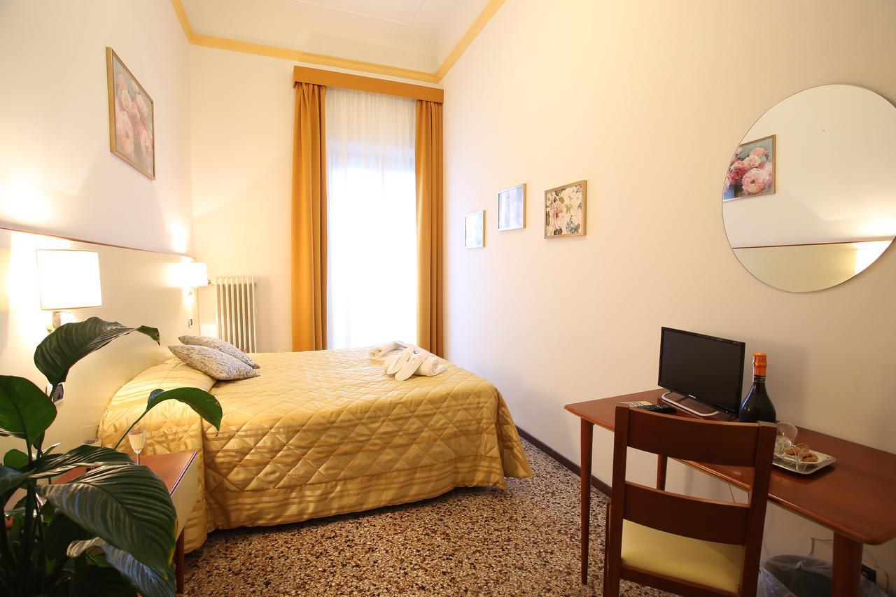 Hotel Casa Del Lago Florence Luaran gambar