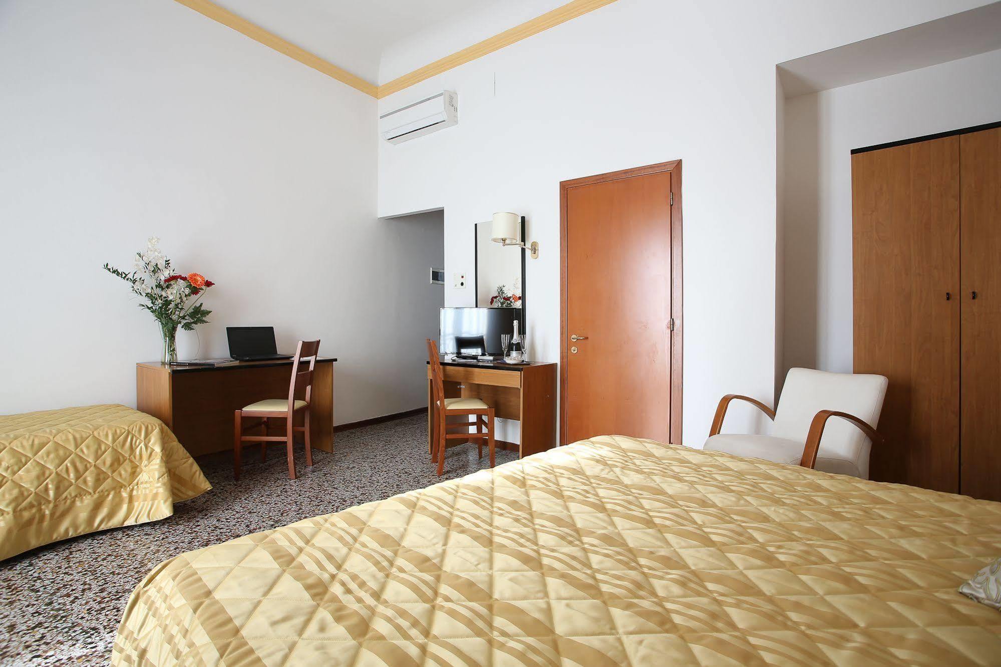 Hotel Casa Del Lago Florence Luaran gambar