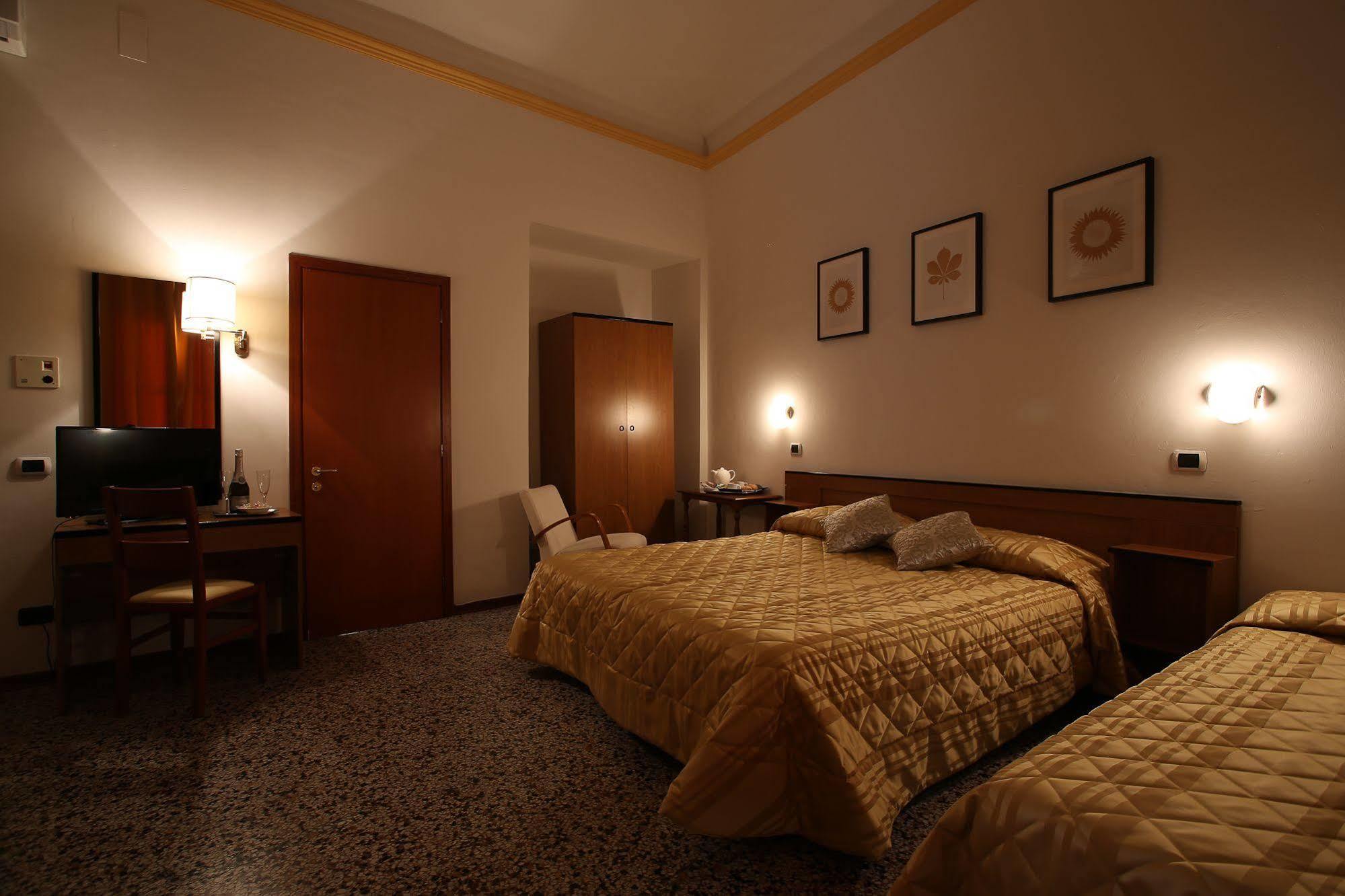 Hotel Casa Del Lago Florence Luaran gambar